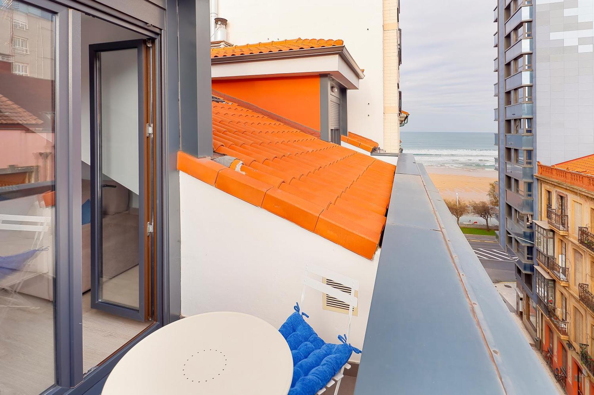 Atico Con Terraza En Playa De San Lorenzo Gijón Eksteriør bilde